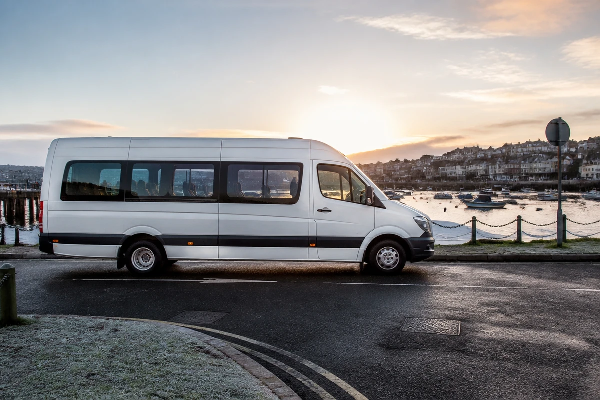 Minibus Hire in Braunstone