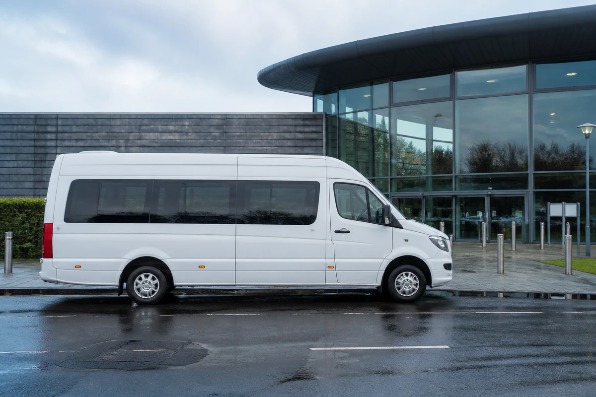 Minibus Hire in Humberstone